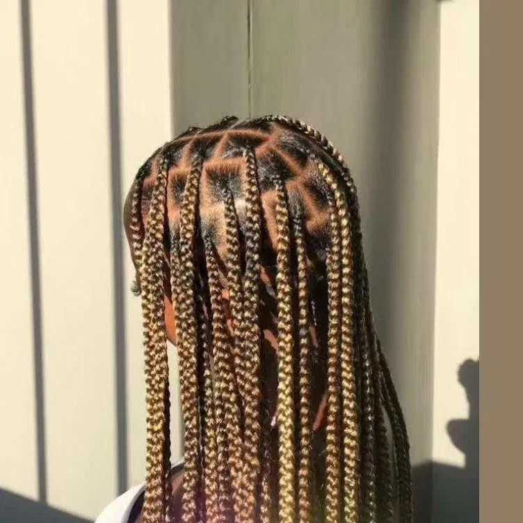 Long Jumbo Box Braids · 6 Pieces at Zaina’s Hair Studio Berlin